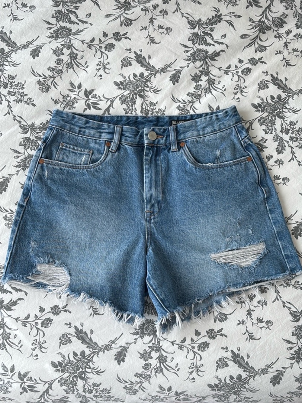 Blank NYC The Perry Mom Short